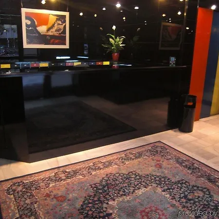Descartes Apartment *