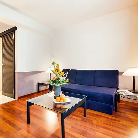 Descartes Apartment *